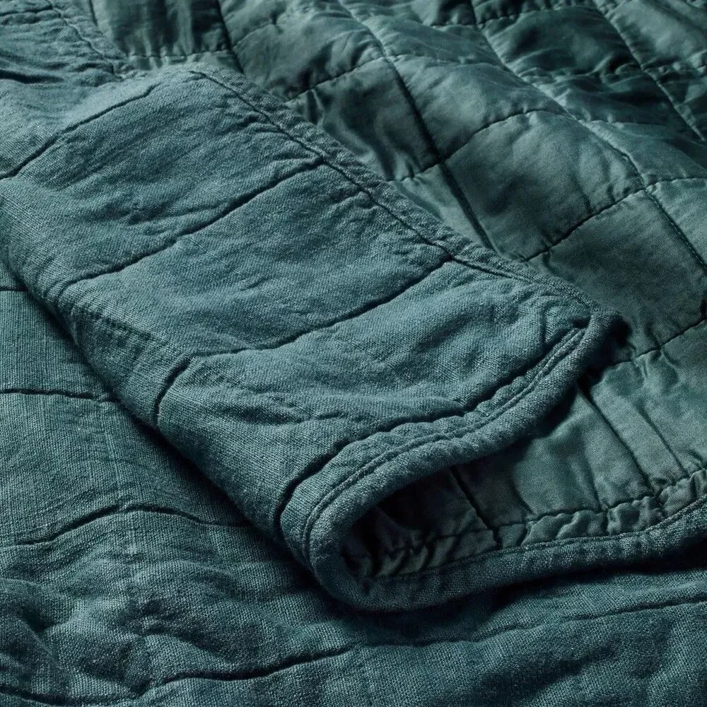 Casaluna Quilted Bedspread in Teal Green